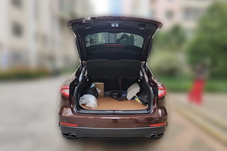 Used Maserati Levante  Trunk
