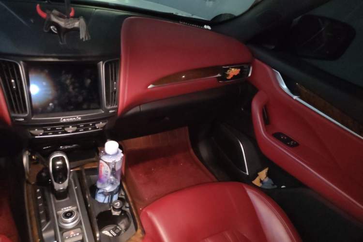 Used Maserati Levante  Audio And AC Panel