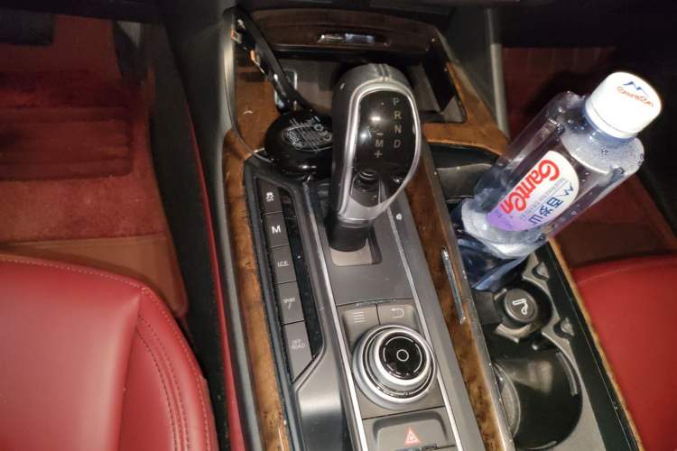 Used Maserati Levante  Gear Lever