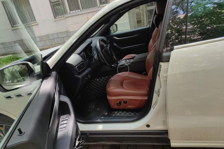 Used Maserati Levante  Left Front Seat