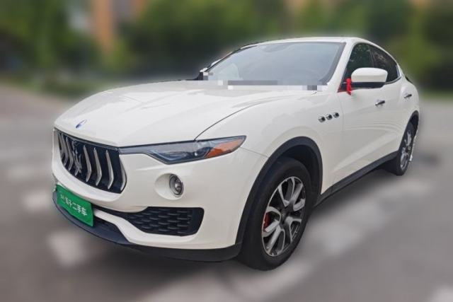 Gebrauchter Maserati Levante 2017 Maserati Levante, 5-seater, automatic transmission, 3.0-liter gasoline, parallel import.