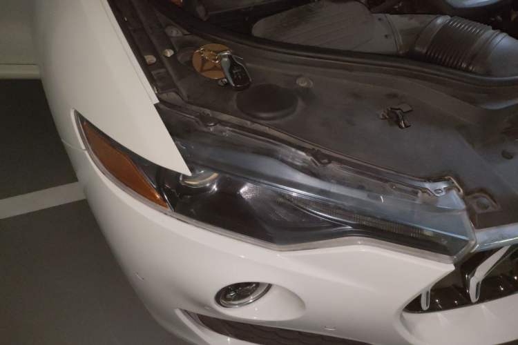 Used Maserati Levante  Right Front Headlight