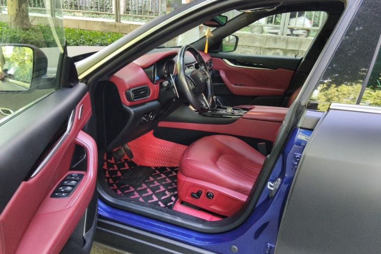 Used Maserati Levante 2018 3.0T Classic Edition Driver Seat