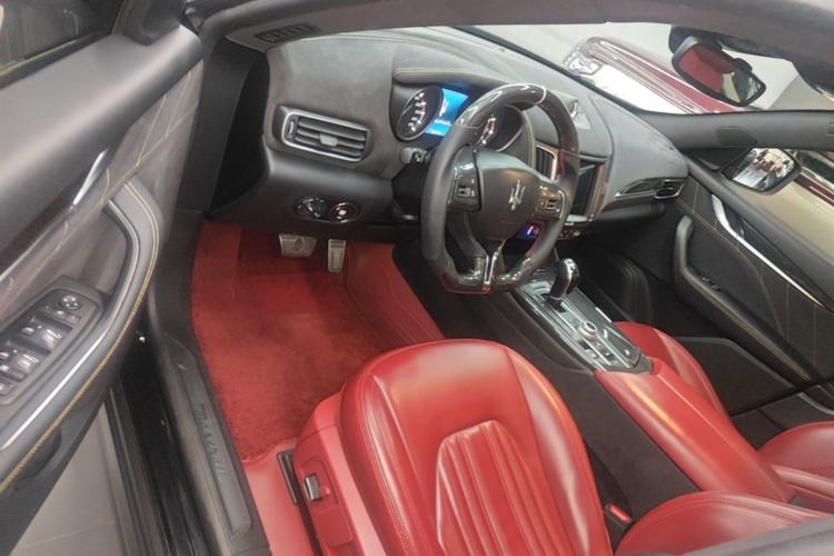 Used Maserati Levante 2018 3.0T Classic Edition Driver Seat