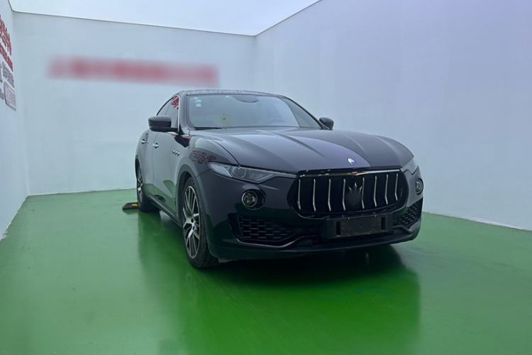 Used Maserati Levante 2018 3.0T Standard Edition Exterior 2