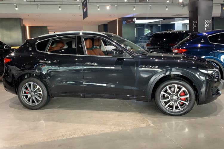 Used Maserati Levante 2018 3.0T Standard Edition Exterior 3