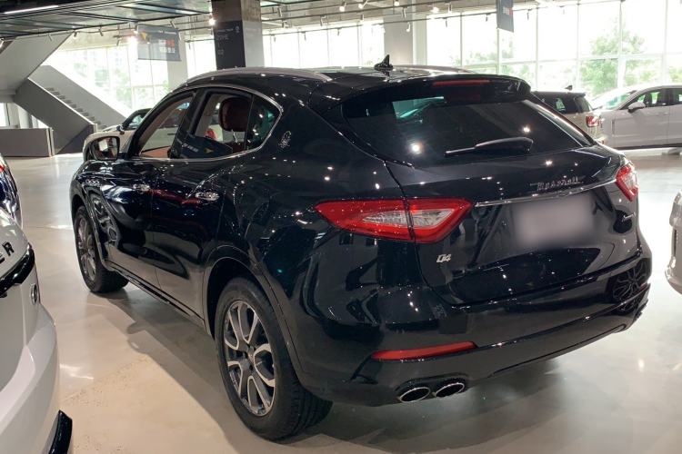 Used Maserati Levante 2018 3.0T Standard Edition Exterior 5