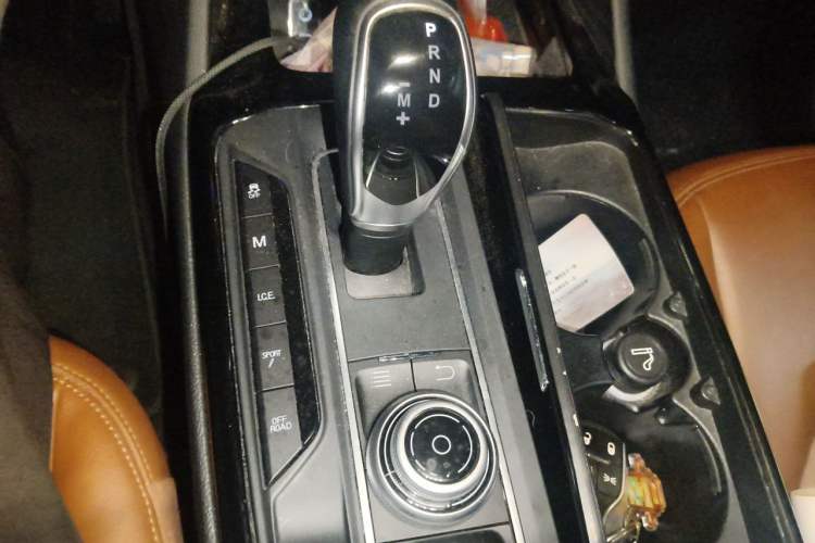 Used Maserati Levante 2018 3.0T Classic Edition Gear Lever