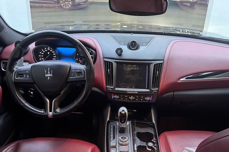 Used Maserati Levante 2018 3.0T Standard Edition Interior 1