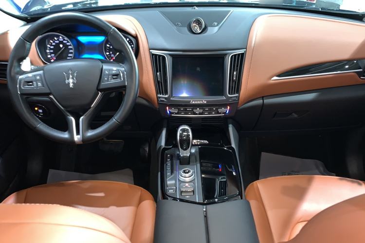 Used Maserati Levante 2018 3.0T Standard Edition Interior 3