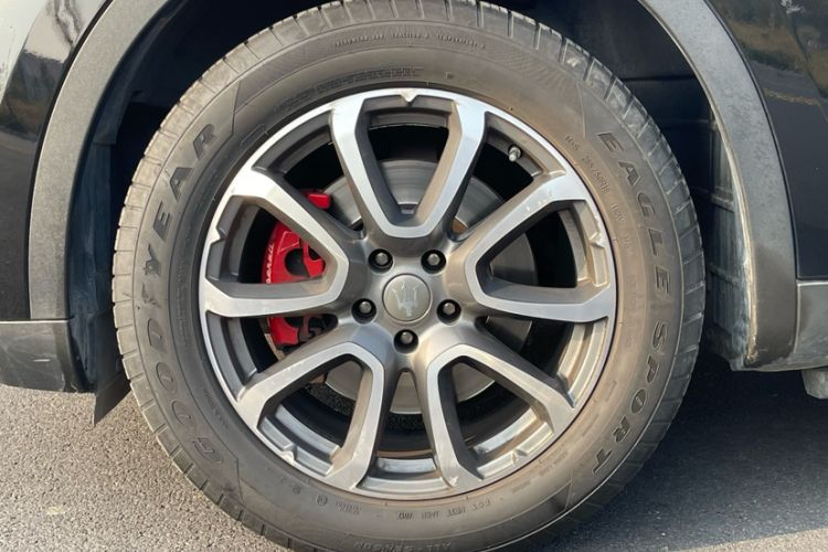 Used Maserati Levante 2018 3.0T Standard Edition Interior 3