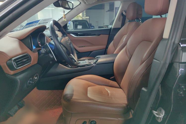 Used Maserati Levante 2018 3.0T Classic Edition Left Front Seat