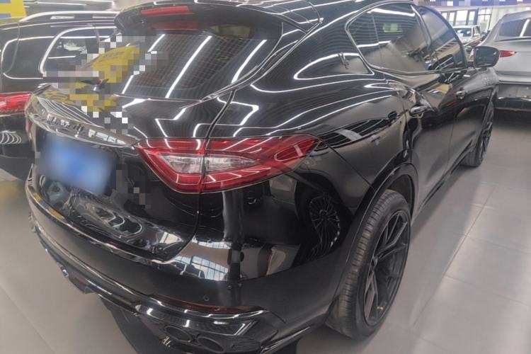 Used Maserati Levante 2018 3.0T Classic Edition Rear Right 45 Deg