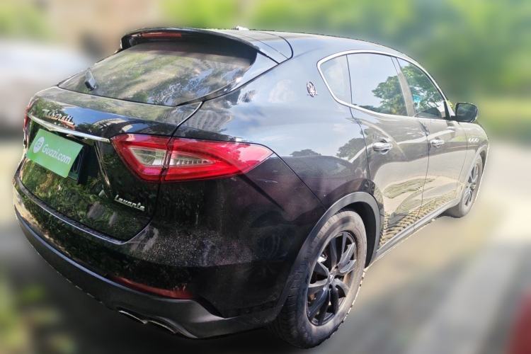 Used Maserati Levante 2018 3.0T Classic Edition Rear Right 45 Deg
