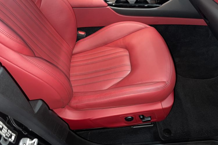 Used Maserati Levante 2018 3.0T Standard Edition Right Front Seat