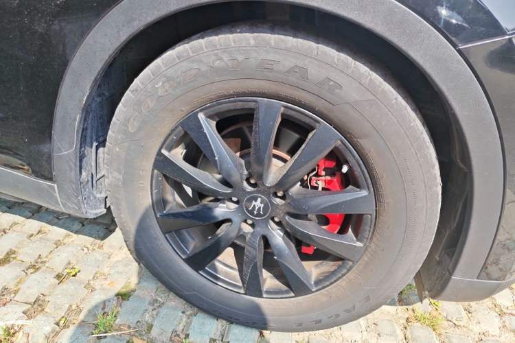 Used Maserati Levante 2018 3.0T Classic Edition Right Front Wheel Hub