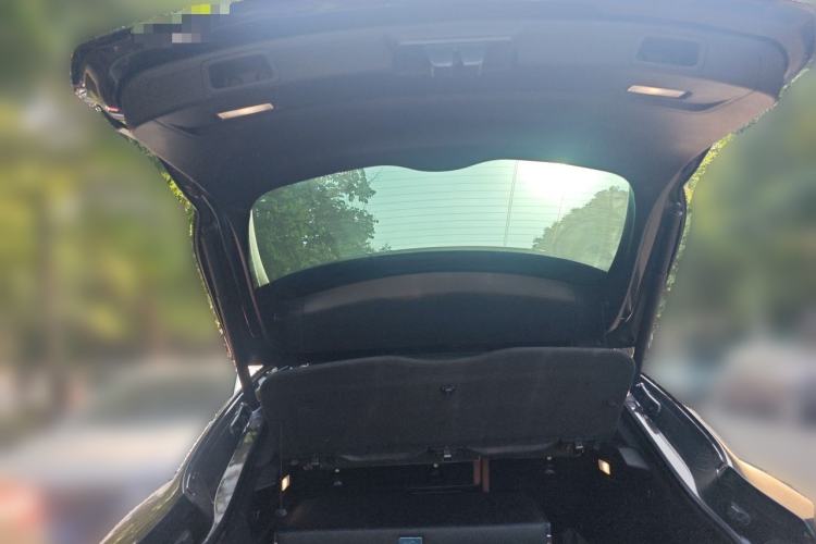 Used Maserati Levante 2018 3.0T Standard Edition Trunk
