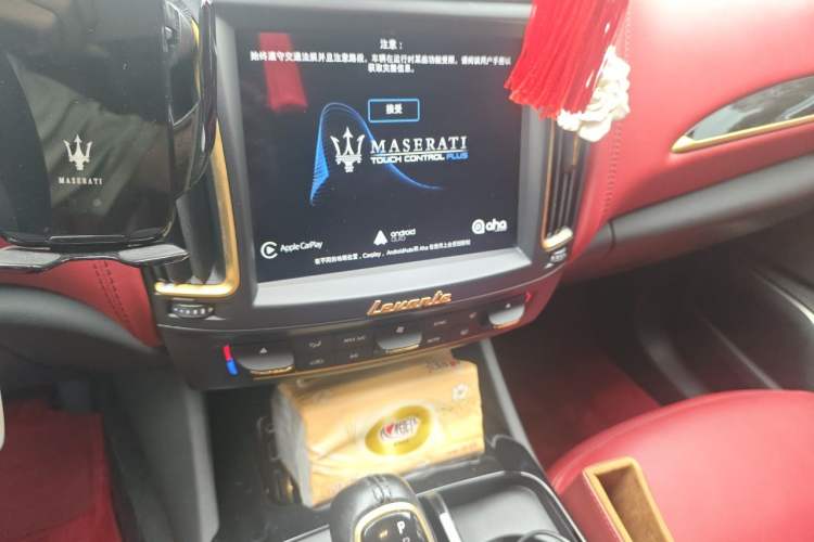Used Maserati Levante 2018 3.0T Standard Edition Audio And AC Panel