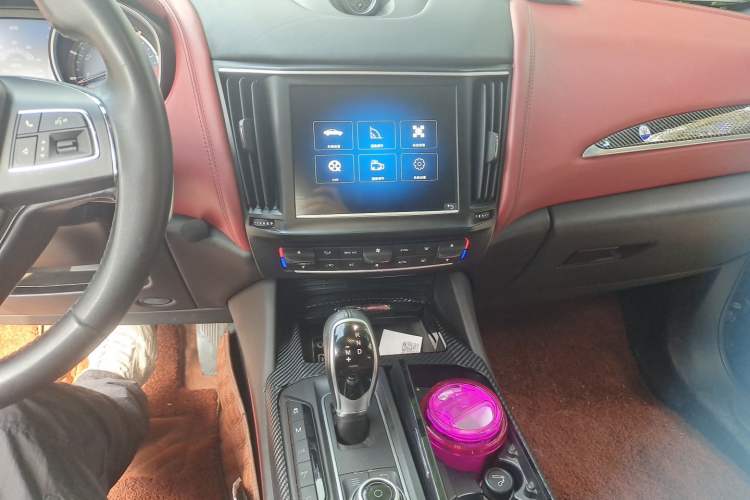 Used Maserati Levante  Audio And AC Panel