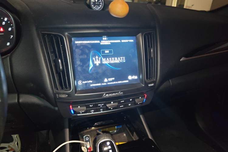 Used Maserati Levante 2018 3.0T Classic Edition Audio And AC Panel