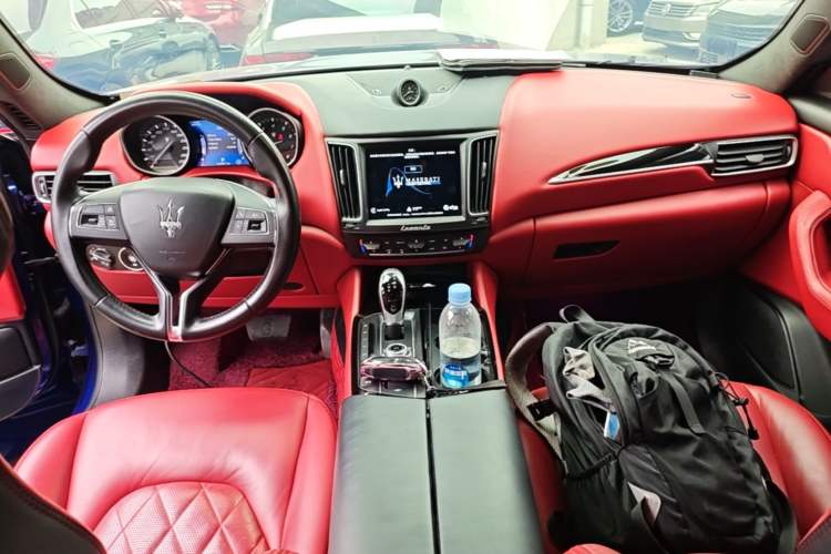Used Maserati Levante 2018 3.0T Classic Edition Center Console