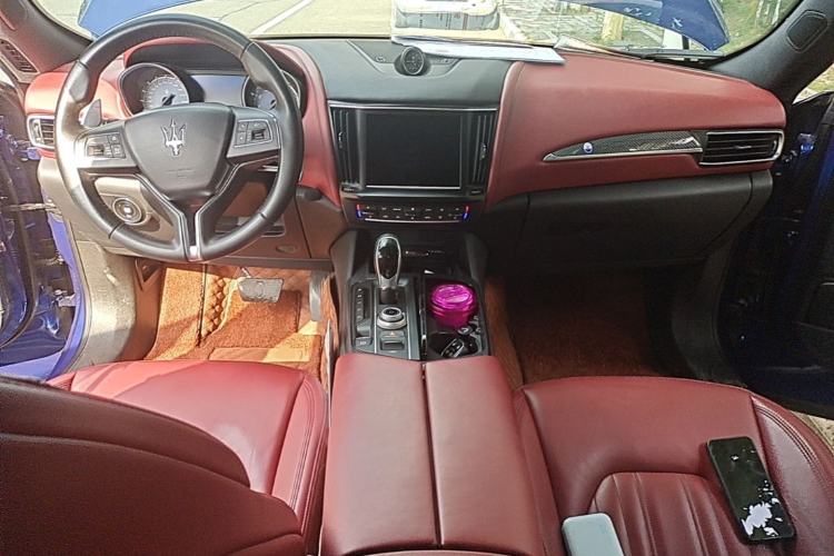 Used Maserati Levante  Center Console