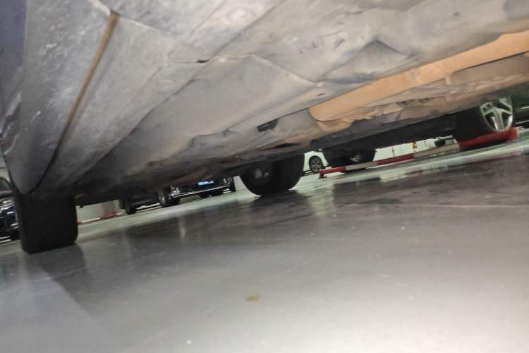 Used Maserati Levante 2018 3.0T Standard Edition Chassis Front Right