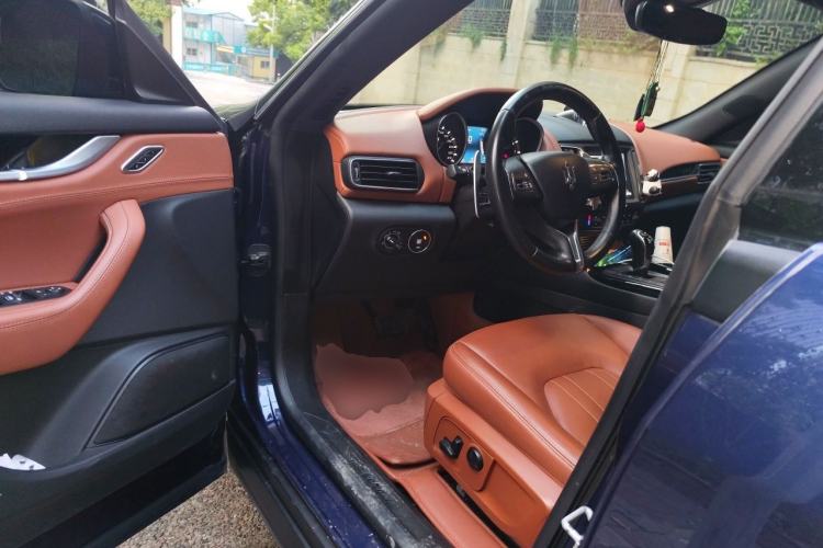 Used Maserati Levante 2018 3.0T Standard Edition Driver Seat