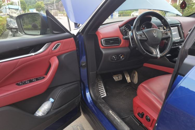 Used Maserati Levante 2018 3.0T Standard Edition Driver Seat