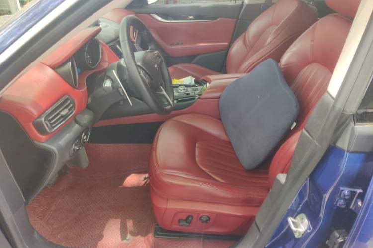 Used Maserati Levante 2018 3.0T Classic Edition Driver Seat