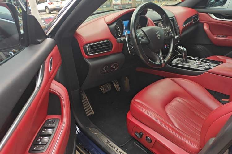Used Maserati Levante 2018 3.0T Standard Edition Driver Seat