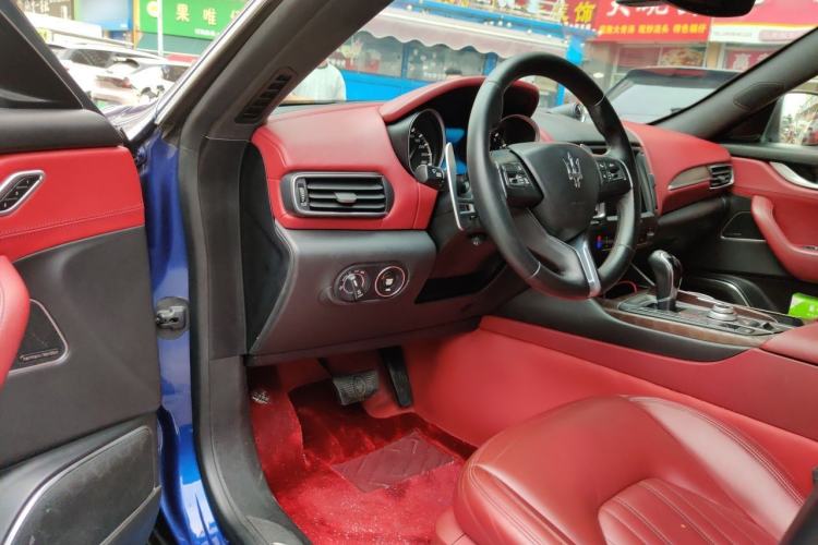 Used Maserati Levante 2018 3.0T Standard Edition Driver Seat