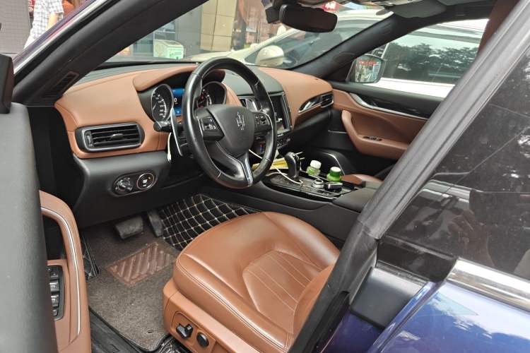 Used Maserati Levante 2018 3.0T Classic Edition Driver Seat