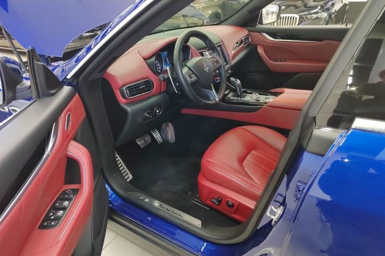 Used Maserati Levante 2018 3.0T Classic Edition Driver Seat