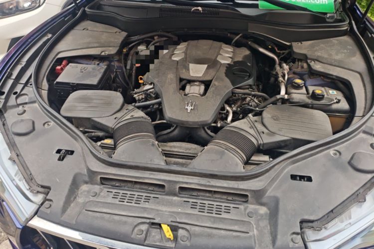 Used Maserati Levante 2018 3.0T Classic Edition Engine Bay