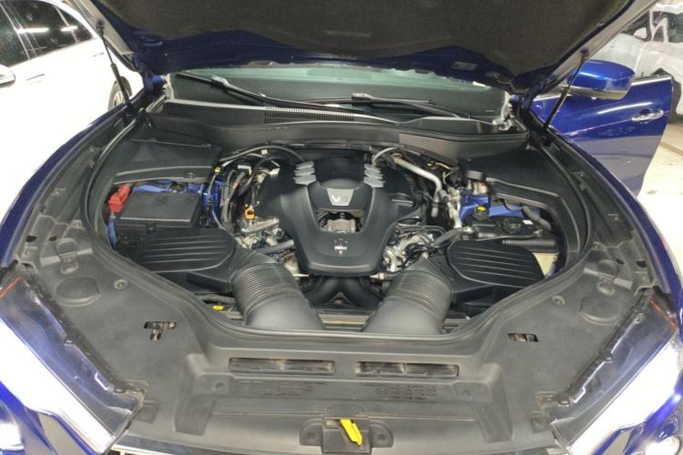 Used Maserati Levante 2018 3.0T Classic Edition Engine Bay