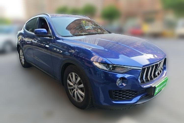 Used Maserati Levante 2018 3.0T Classic Edition Front Right 45 Deg