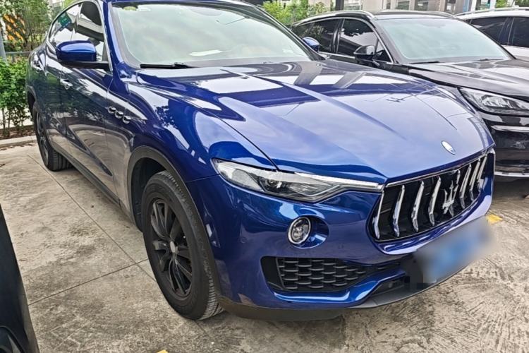 Used Maserati Levante 2018 3.0T Classic Edition Front Right 45 Deg