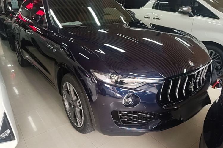 Used Maserati Levante 2018 3.0T Standard Edition Front Right 45 Deg