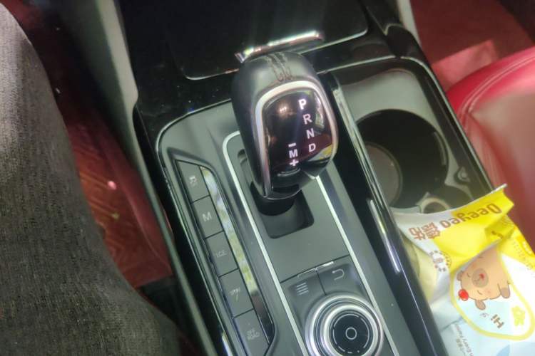 Used Maserati Levante 2018 3.0T Classic Edition Gear Lever