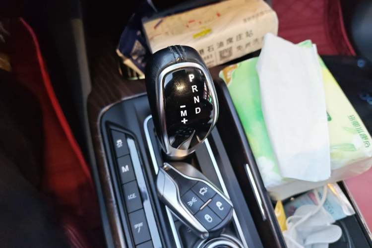 Used Maserati Levante 2018 3.0T Classic Edition Gear Lever