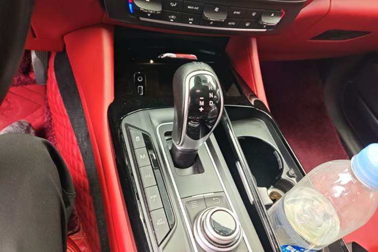 Used Maserati Levante 2018 3.0T Classic Edition Gear Lever
