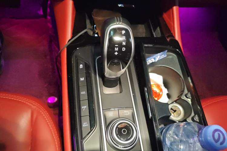 Used Maserati Levante 2018 3.0T Classic Edition Gear Lever