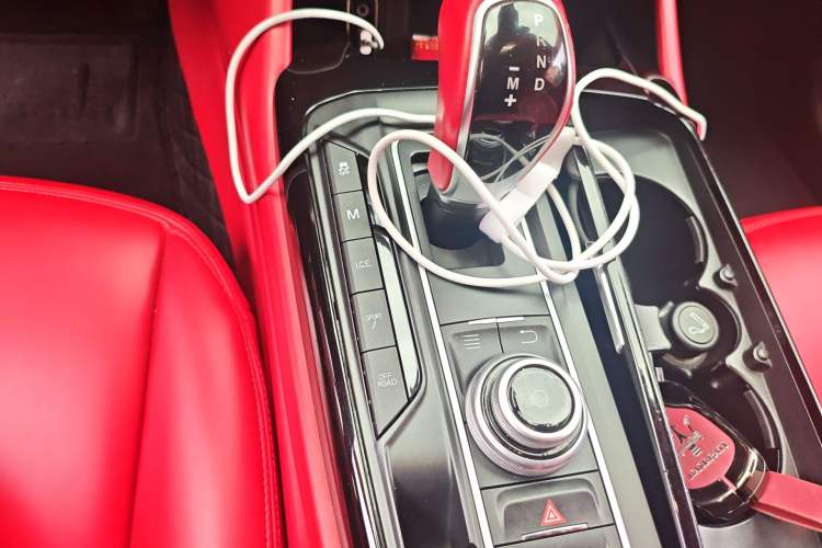 Used Maserati Levante 2018 3.0T Classic Edition Gear Lever