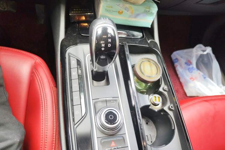 Used Maserati Levante 2018 3.0T Classic Edition Gear Lever