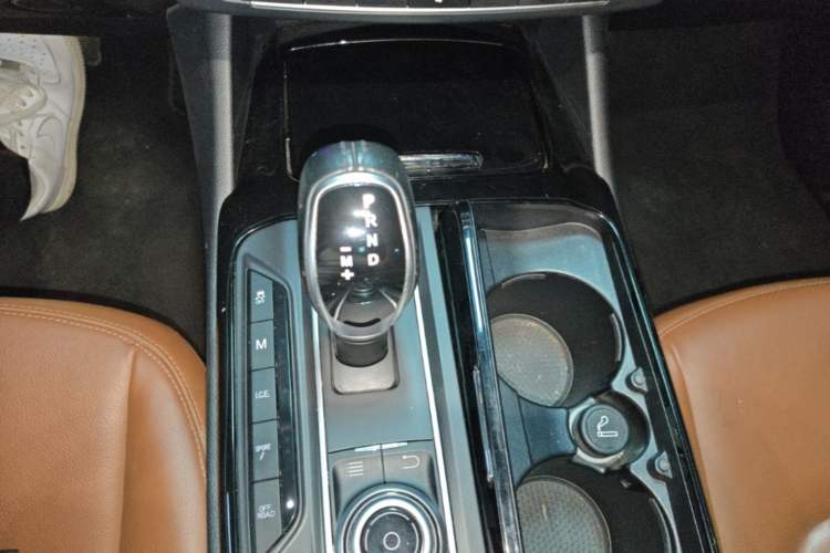 Used Maserati Levante 2018 3.0T Classic Edition Gear Lever