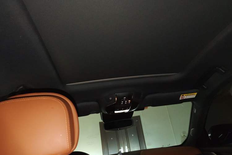 Used Maserati Levante 2018 3.0T Classic Edition Headliner