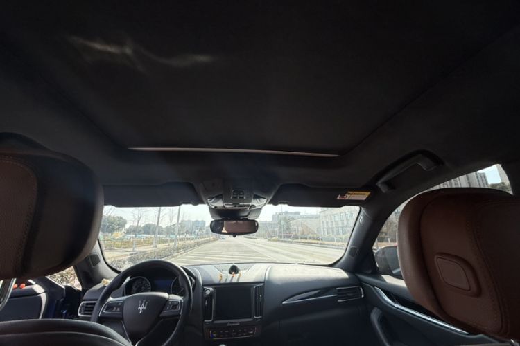 Used Maserati Levante 2018 3.0T Classic Edition Headliner