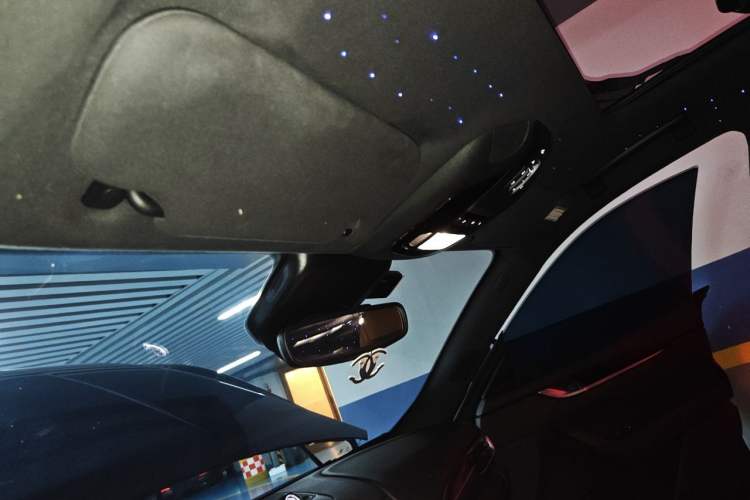 Used Maserati Levante 2018 3.0T Classic Edition Headliner