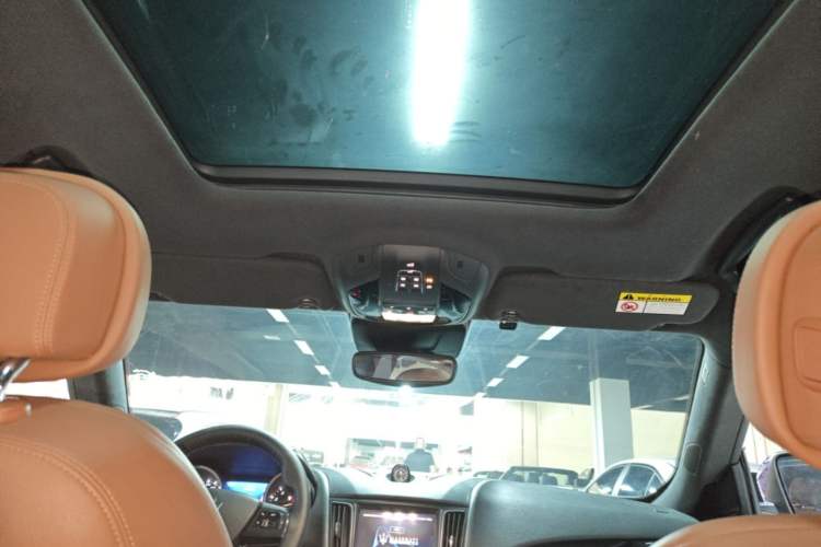 Used Maserati Levante 2018 3.0T Classic Edition Headliner